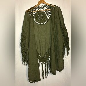 Everleigh Women’s Green Macrome Medallion Kimono size Large Boho Tassle